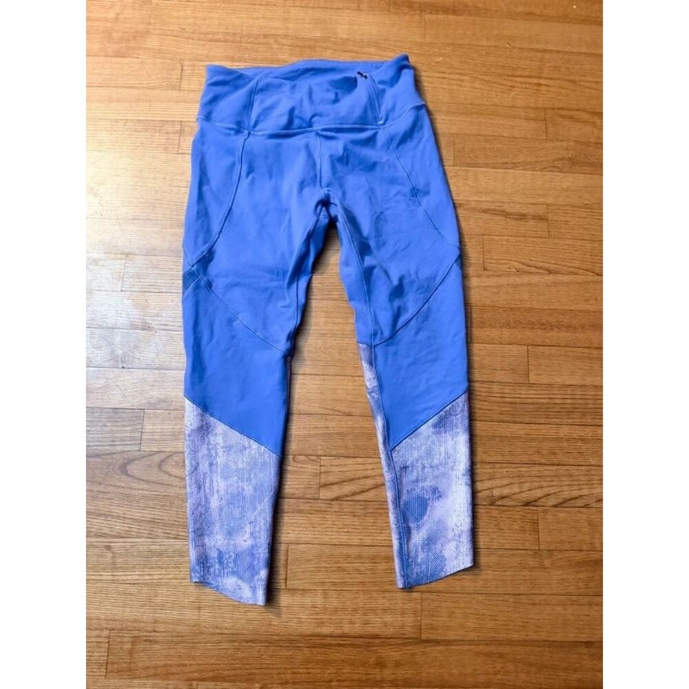CALIA Carrie Underwood Purple Geometric Print Crop Leggings Medium Zip Pocket M